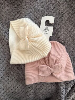 NWT PRIMARK Kids Bow Knit Beanie - Cream and Light Pink